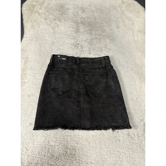 New Fashion Nova Nadia Denim Zipper Black Skirt‎ Size Medium Moto - Picture 2 of 7